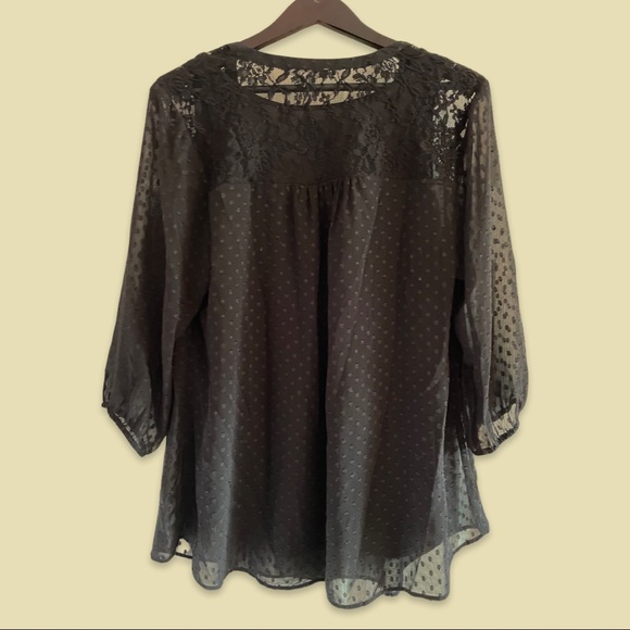 Flowy Blouse with Tank Top - Picture 2 of 8